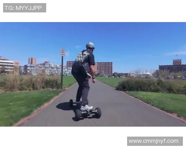 成都滑板队勇夺最新滑板速度TOP10榜首引领潮流