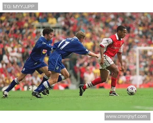 张敏专访:从绿茵场到人生舞台的足球旅程回顾与展望 张敏专访:从绿茵场到人生舞台的足球旅程回顾与展望