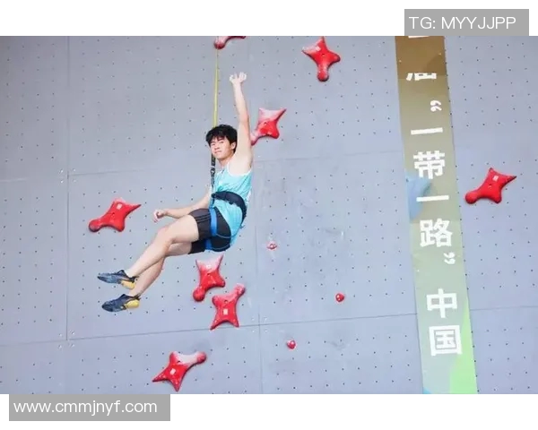 赛后复盘:上海攀岩队与深圳攀岩队的默契配合与战术分析 赛后复盘:上海攀岩队与深圳攀岩队的默契配合与战术分析