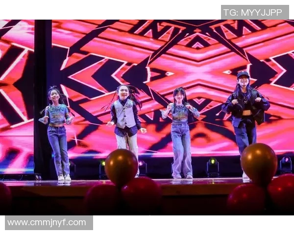 街舞魅力无穷：深入北京街舞队的灵活性与创意之旅